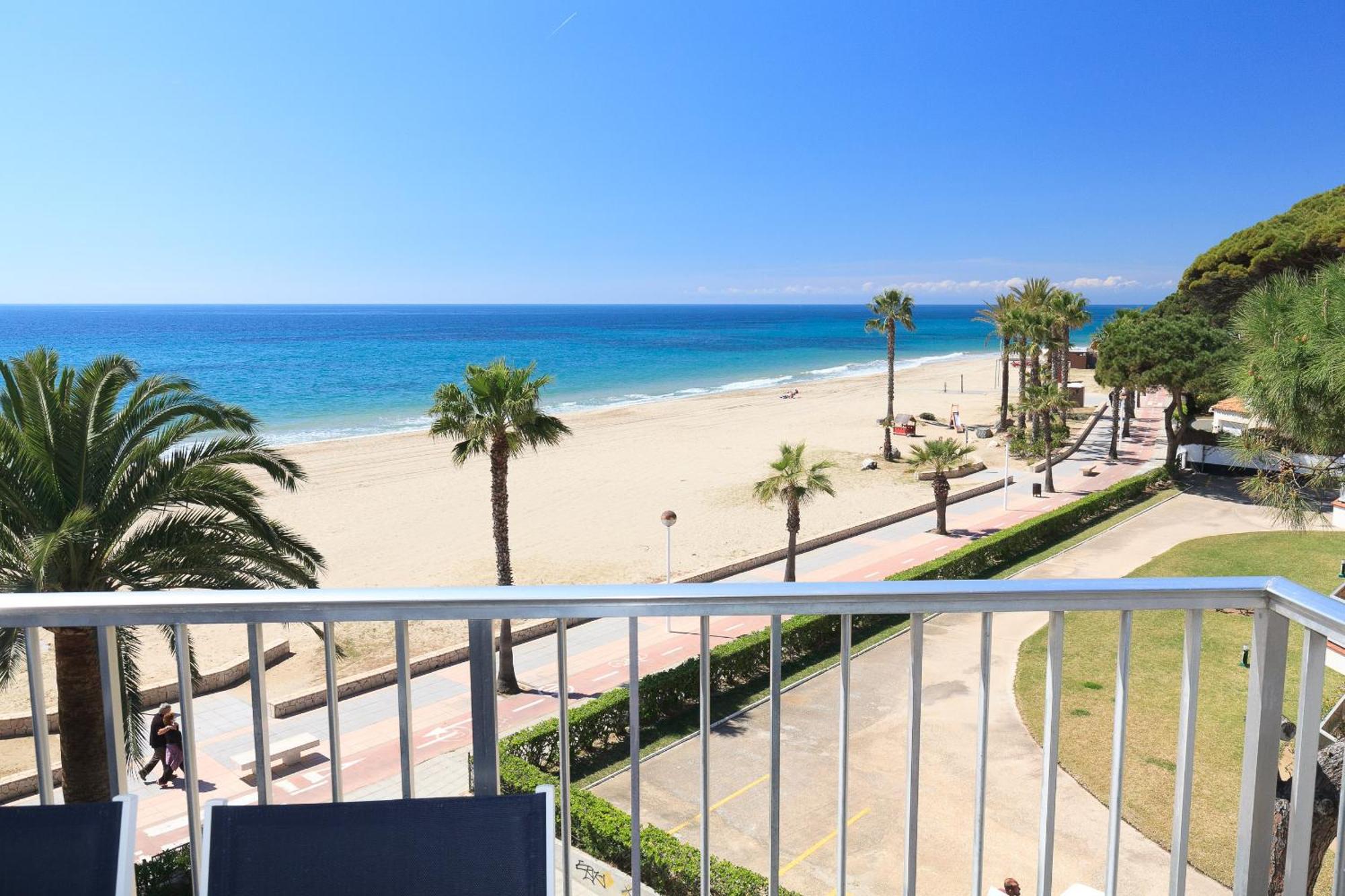 Uhc Dms Family Apartments Cambrils Eksteriør bilde