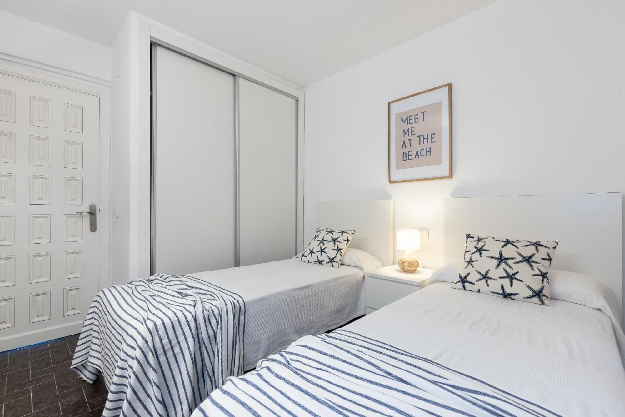 Uhc Dms Family Apartments Cambrils Rom bilde